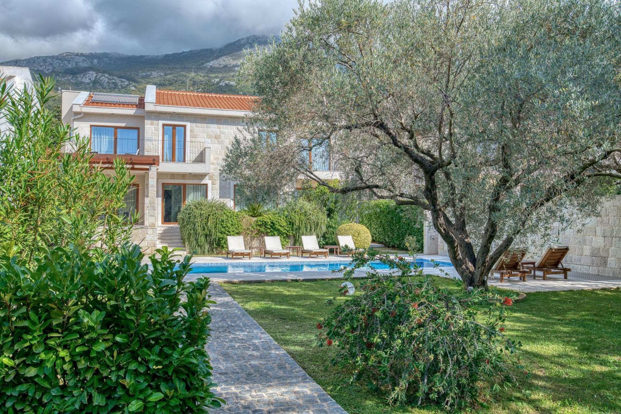 Villa Zen Port Petrovac Exteriör bild